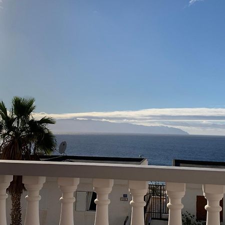 Ocean Pearl: Luxury Beachside Villa with Sea View in Los Gigantes Acantilado de los Gigantes Exterior photo