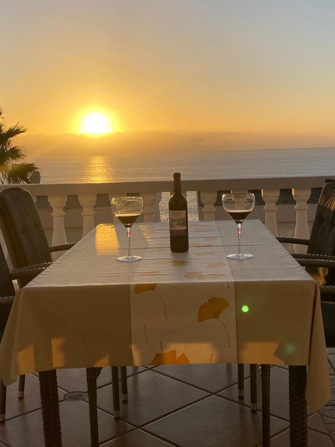Ocean Pearl: Luxury Beachside Villa with Sea View in Los Gigantes Acantilado de los Gigantes Exterior photo