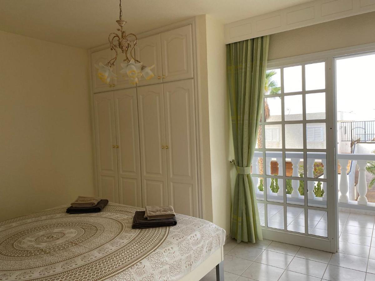 Ocean Pearl: Luxury Beachside Villa with Sea View in Los Gigantes Acantilado de los Gigantes Exterior photo