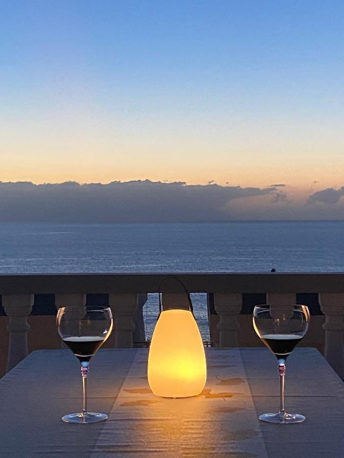 Ocean Pearl: Luxury Beachside Villa with Sea View in Los Gigantes Acantilado de los Gigantes Exterior photo