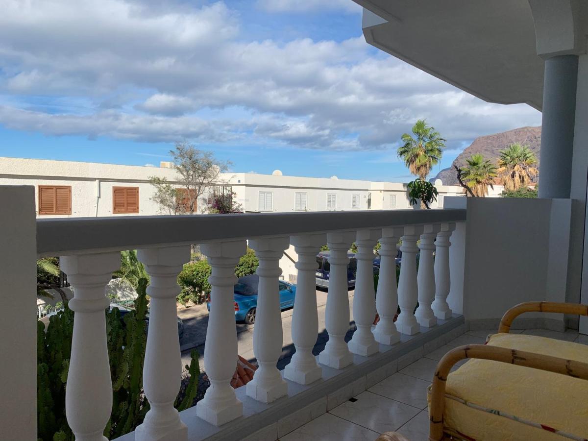 Ocean Pearl: Luxury Beachside Villa with Sea View in Los Gigantes Acantilado de los Gigantes Exterior photo